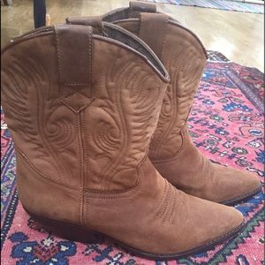 George Marciano cowboy boots size 7-8
